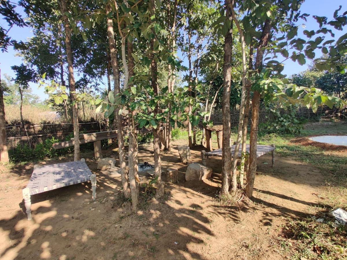 Surwahi Social Ecoestate Kānha Exterior foto